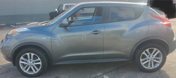 2012 Nissan JUKE SV's photo