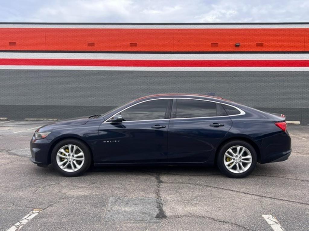 2017 Chevrolet Malibu 1LT's photo